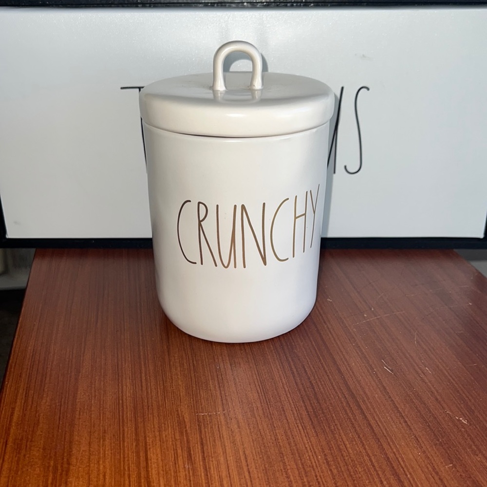RAE DUNN CRUNCHY Small Canister.